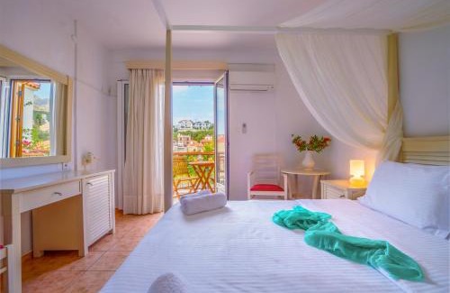 Marathokampos Hotel | Kerkis Bay