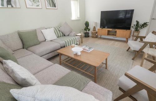 Mylor House | Kerrek Lodge