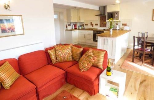 Grange-over-Sands House | Kestrel Cottage