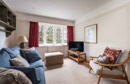 Christchurch Apartment | Kestrel - Luxury Cottages