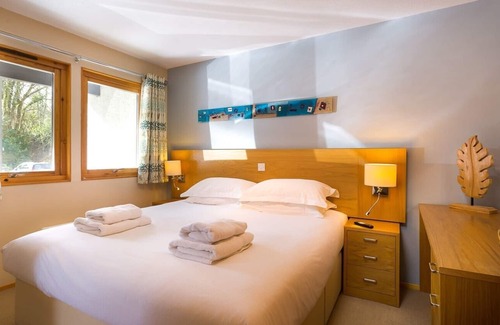 Keswick Cabin | KESWICK BRIDGE SKIDDAW 18, family friendly, with a garden in Keswick
