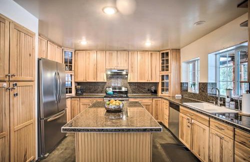Kettle Falls House | Kettle Falls Home with River Valley Mtn Views!