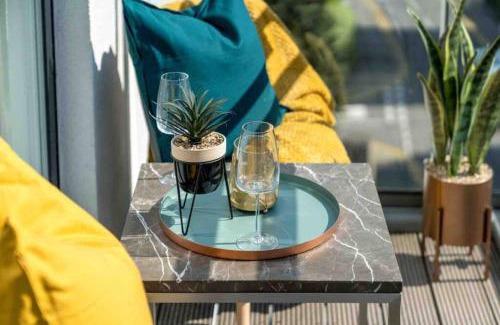 London Borough of Hounslow Apartment | Kew Gardens retreat