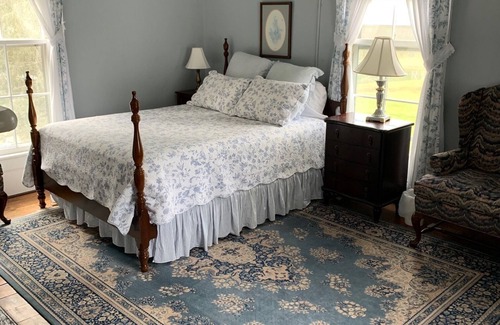Pisgah Forest Bed & Breakfast | Key Falls Inn