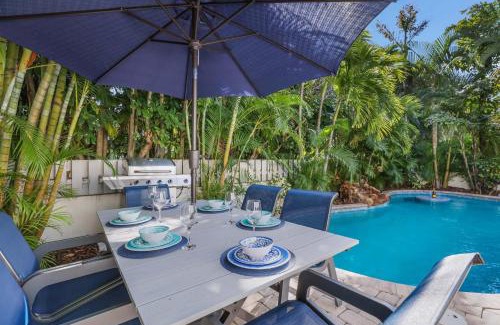Holmes Beach House | Key Largo Cottage