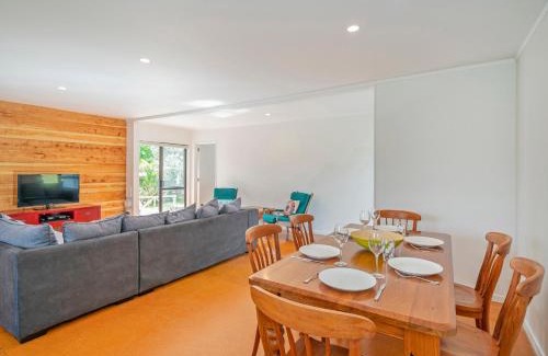 Whangapoua House | Key to Whangapoua - Whangapoua Holiday Home