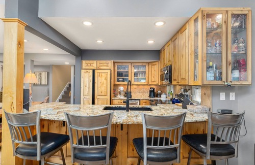Keystone House | Keystone Ski Resort w/Free Shuttle, Pet Friendly, Private Hot Tub, Pool Access!