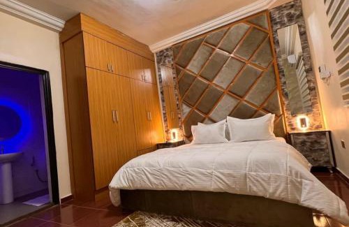 Gwarinpa Estate Apartment | Kf Apartments, Swimming pool, Gym, Wifi