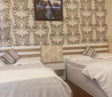 Bau Bang Hotel | Khách sạn Hồng Ngọc