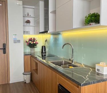 Hoang Hoa Apartment | Khách sạn IBIZA Hải Tiến - Căn hộ IB15A06 Premier Ocean