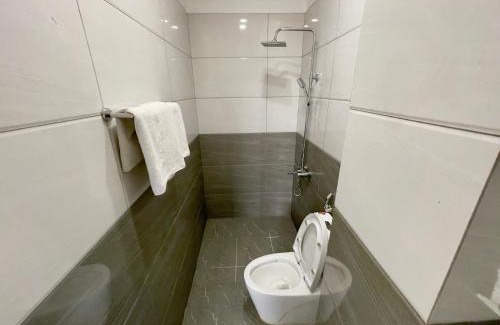District 12 Hotel | Khách Sạn TRẦN LONG