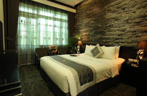 Hai Phong Hotel | Khach San Tuong Vi - Van Cao