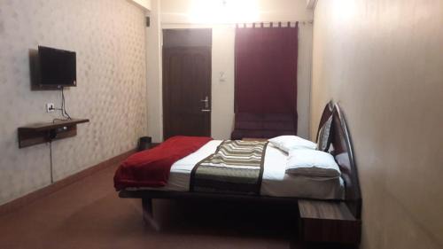 Bhopal Hotel | Khajaurao Inn bhopal station