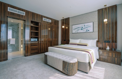 Al Muraqqabat Hotel | Khalidia Palace Hotel Dubai