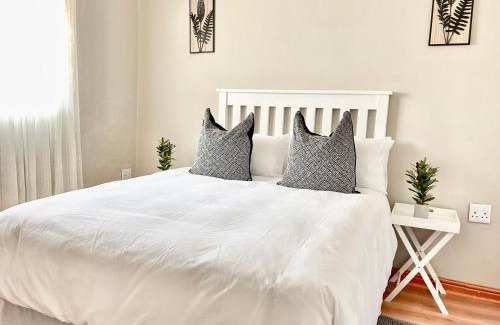 Amalinda Bed & Breakfast | Khanyisa BnB