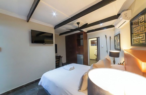 Schoemansville House | Khayamanzi Guesthouse