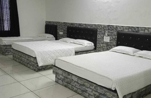Una Hotel | khodal Resort