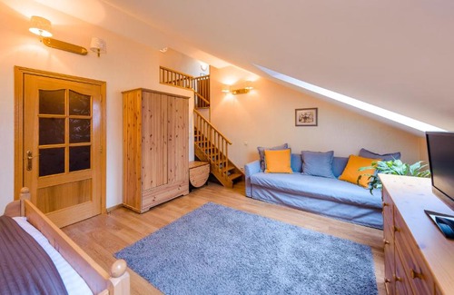 Pechers'kyi District Apartment | Khreschatyk Suites