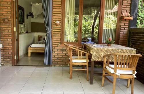 Sidemen House | Khrisna Hs and Cottages