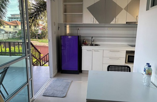 Na Kluea Villa | khun mai villa
