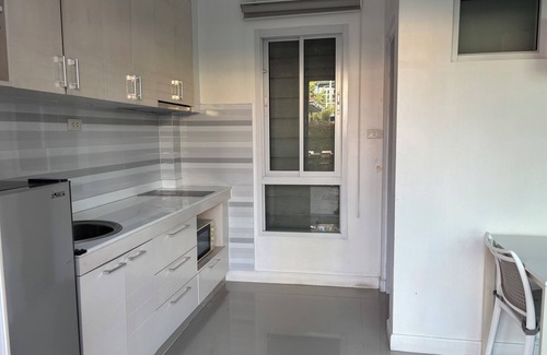 Na Kluea Villa | khun mai villa