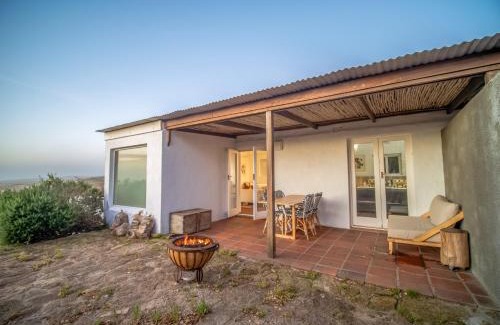Yzerfontein Bed & Breakfast | !Khwa ttu