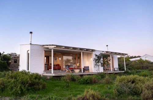Yzerfontein Bed & Breakfast | !Khwa ttu