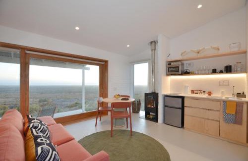 Yzerfontein Bed & Breakfast | !Khwa ttu