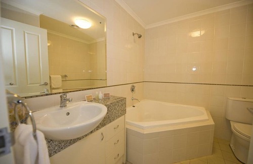 Port Macquarie Hotel | Ki-ea Apartments