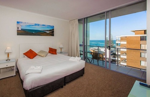 Port Macquarie Hotel | Ki-ea Apartments