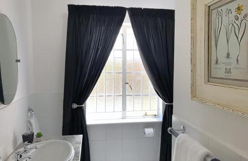 Beaufort West House | Kia Ora Guest House
