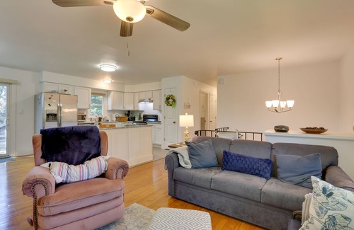Kiamesha Lake House | Kiamesha Lake Home w/Deck: 4 Mi to Resorts World!