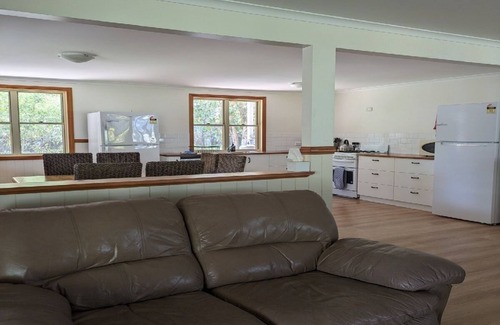 Brisbane Waterfront Apartment | Kiarabilli Moreton island