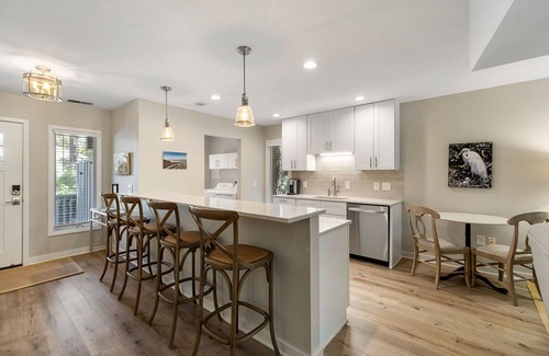 West Beach Cottage | Kiawah Island - West Beach - Greenslake Cottages - Bathrooms remodeled in 2025