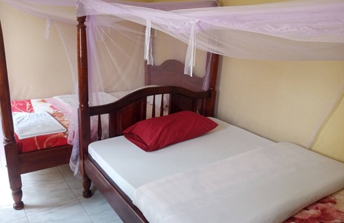 Kibale Bed & Breakfast | Kibale Eco Home