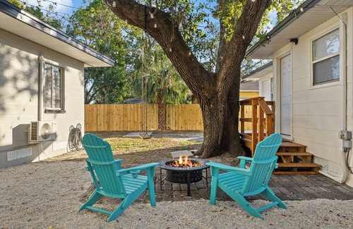 Lake Maggiore Shore House | Kick back and relax in this calm, stylish home! Close to downtown, beaches, park