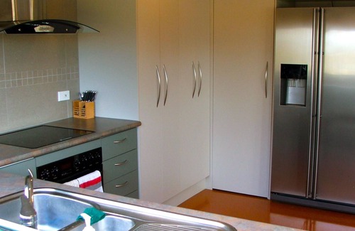 Matarangi Cottage | Kick Back on Karaka - Matarangi Holiday Home