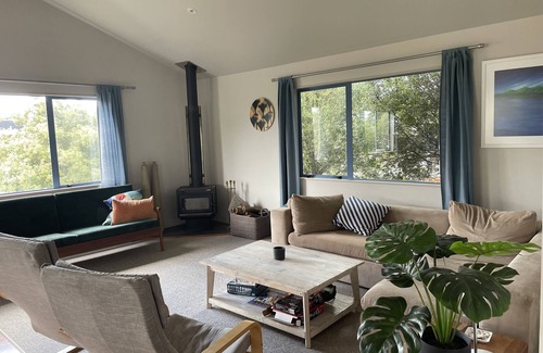 Cooks Beach House | Kick back & relax at Cooks Beach