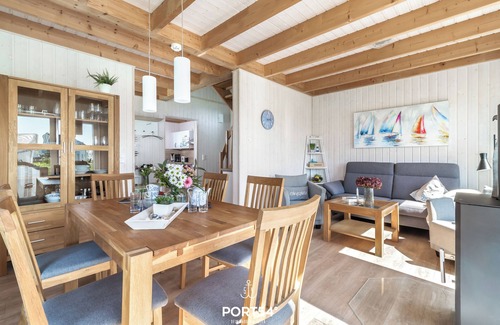 Olpenitz House | Kick in - infrared sauna, fireplace, bathtub, terrace, beach chair, parking lot