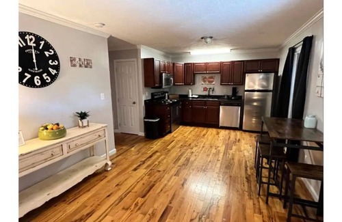 Guntersville House | Kid-Friendly Townhouse Near Lake & Sports Complex