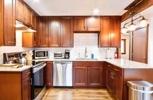 Albrightsville Ski Chalet | Kids under 4 free, Great Wolf, Camelback, Kalahari