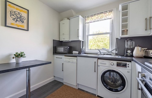 St. Andrews Ski Chalet | Kidston Court (No 9)