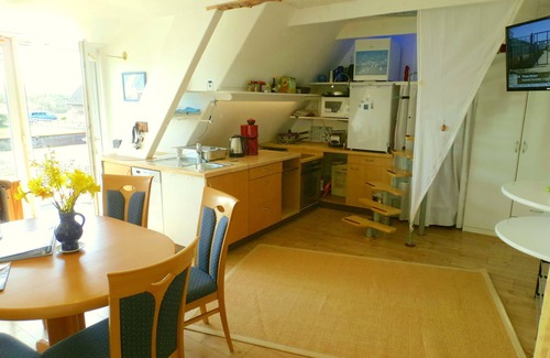 Sehestedt House | Kiel Canal; whole house; clean u. cozy; quiet location, own garden