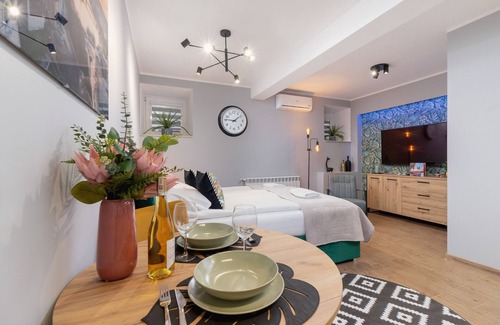 Grzegorzki Apartment | Kielecka Studio With AC by Renters