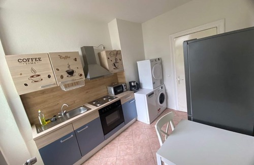 Neumuenster House | Kieler Straße 73 W1 - 3 bedrooms with 2 bathrooms