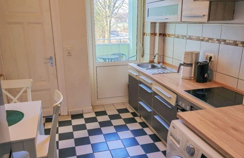 Neumuenster House | Kieler Straße 73 W1 - 3 bedrooms with 2 bathrooms