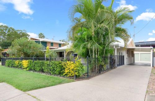 Point Vernon House | Kiesha House Beachfront Serenity