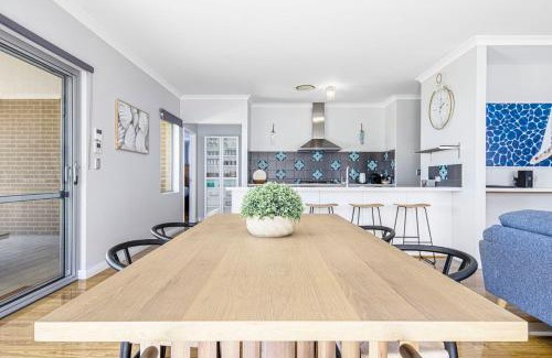 Dunsborough House | Killarney Retreat - Dunsborough