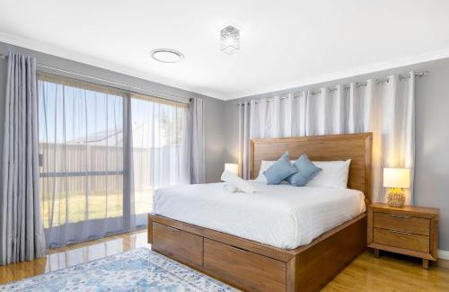 Dunsborough House | Killarney Retreat - Dunsborough