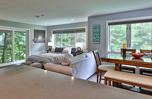 Killington Hotel | Killington Center Inn & Suites by Killington VR - 2 Bedrooms